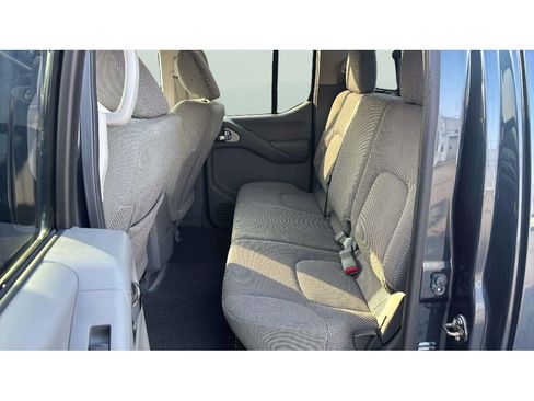 Used 2016 Nissan Frontier SV w/ SV Value Truck Package image 11