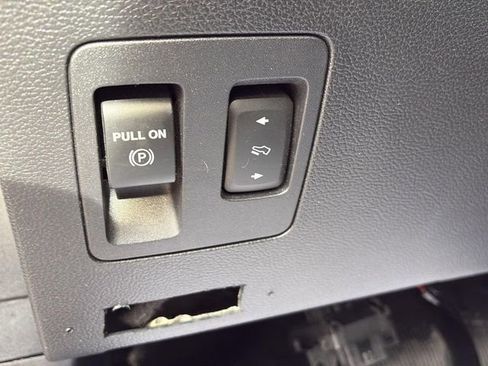 Used 2020 Ford F150 XLT w/ Equipment Group 302A Luxury image 11