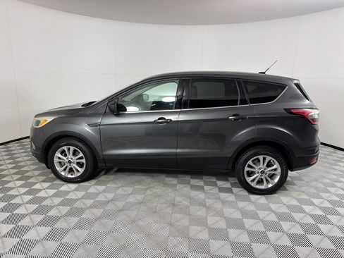 Used 2017 Ford Escape SE FWD image 6