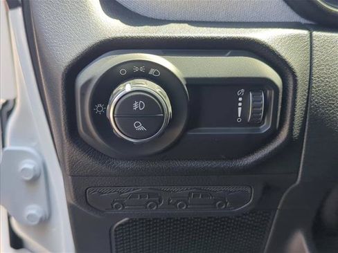 Used 2024 Jeep Gladiator Sport AWD/4WD image 11