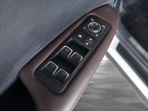 Used 2017 Lexus RX 450h AWD image 23