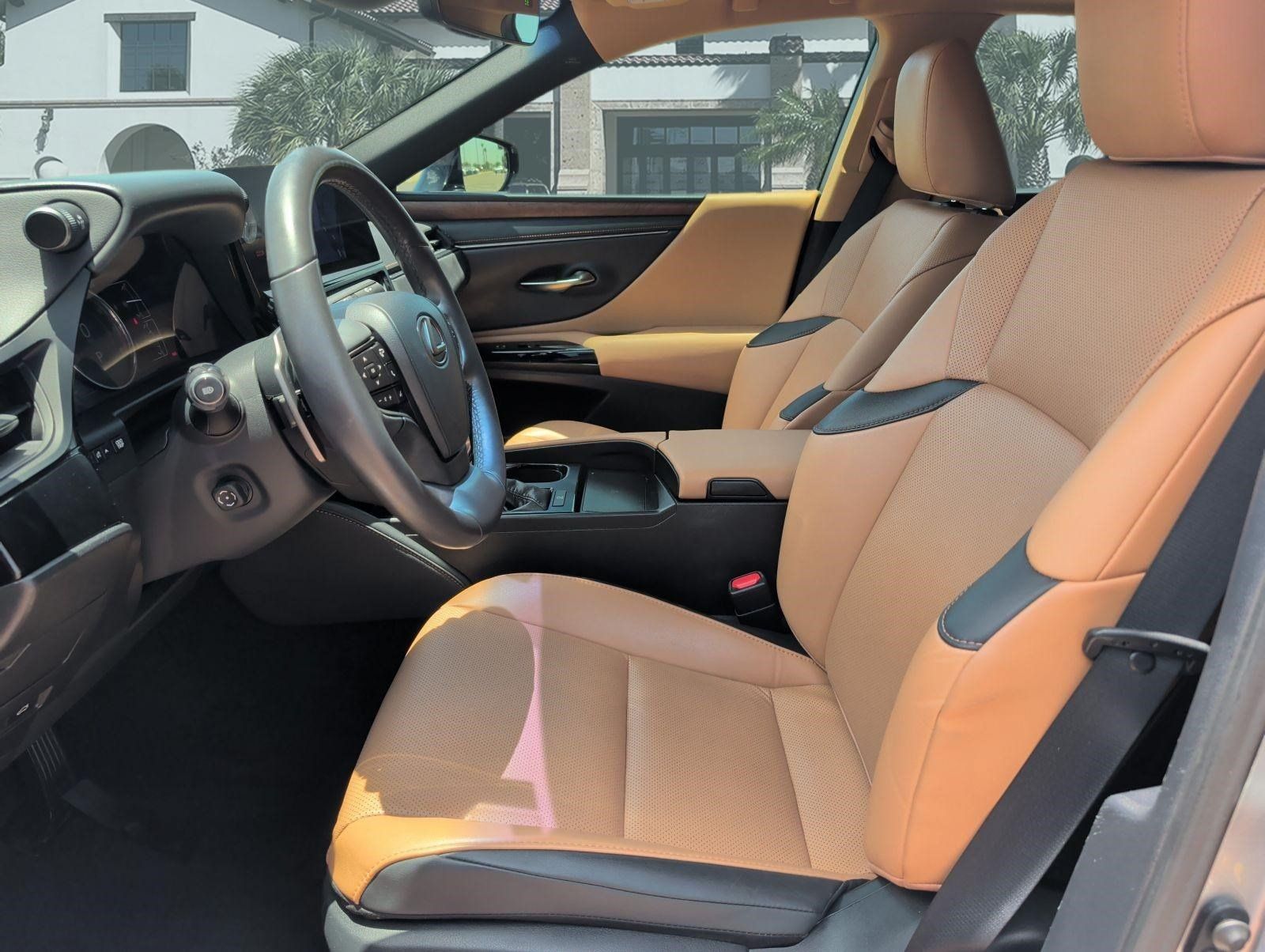 Used 2023 Lexus ES 350 w/ Premium Package FWD image 11