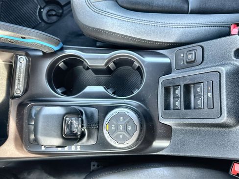 New 2024 Ford Bronco Black Diamond w/ Sasquatch Package image 30