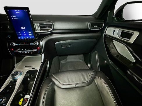 Certified 2024 Ford Explorer ST w/ Equipment Group 401A image 33