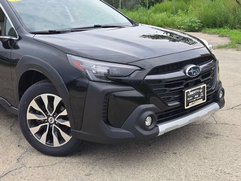 Certified 2023 Subaru Outback Limited AWD/4WD image 4