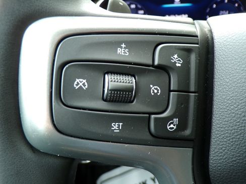 Used 2024 Chevrolet Silverado 1500 LT Trail Boss w/ Convenience Package II AWD/4WD image 29