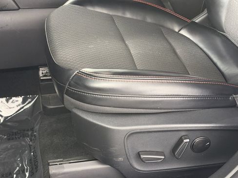 Used 2024 Ford Escape ST-Line FWD image 18