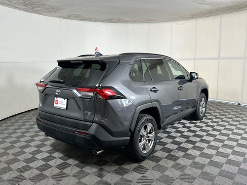 Certified 2023 Toyota RAV4 XLE w/ Convenience Package FWD image 3