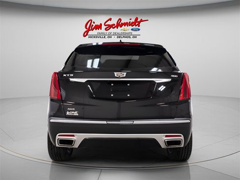 Used 2022 Cadillac XT5 Premium Luxury w/ LPO, Floor Liner Package image 5