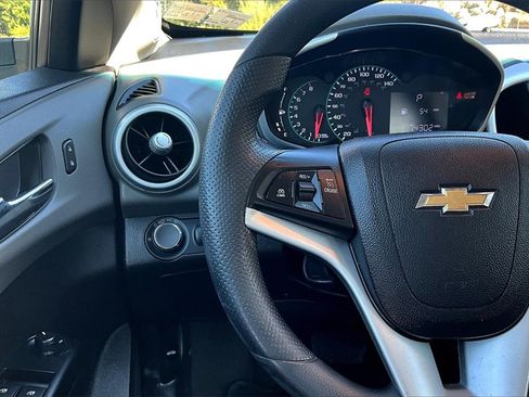 Used 2019 Chevrolet Sonic LT image 17