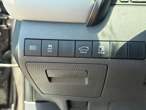 Used 2023 Toyota Camry SE FWD image 22