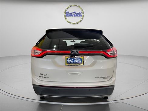 Used 2018 Ford Edge Titanium w/ Technology Package FWD image 4