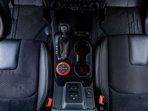 Used 2025 Ford Bronco Raptor image 28