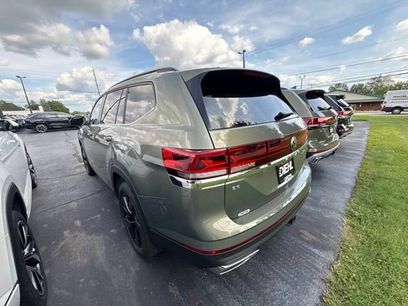 New 2026 Volkswagen Atlas SE