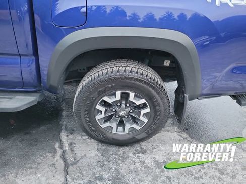 Used 2022 Toyota Tacoma TRD Off-Road w/ Technology Package image 21