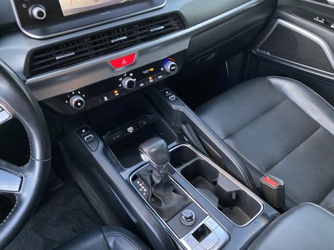 Used 2020 Kia Telluride S w/ S 8 Passenger Seating Package image 15