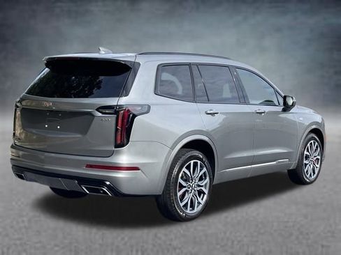 Used 2024 Cadillac XT6 Sport w/ Platinum Package image 3