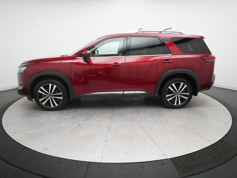 Certified 2024 Nissan Pathfinder Platinum w/ Cargo Package image 25