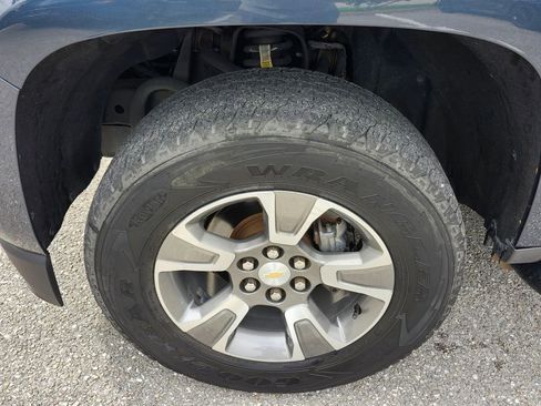 Used 2019 Chevrolet Colorado Z71 image 17