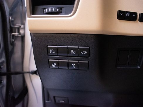 Used 2019 Lexus NX 300 AWD image 19