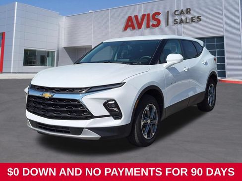 Used 2025 Chevrolet Blazer LT FWD image 1