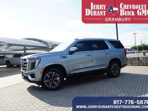 Used 2025 GMC Yukon Elevation w/ LPO, Elevation Black Package AWD/4WD image 4