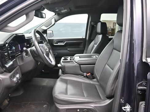 Used 2025 GMC Sierra 1500 SLT AWD/4WD image 18