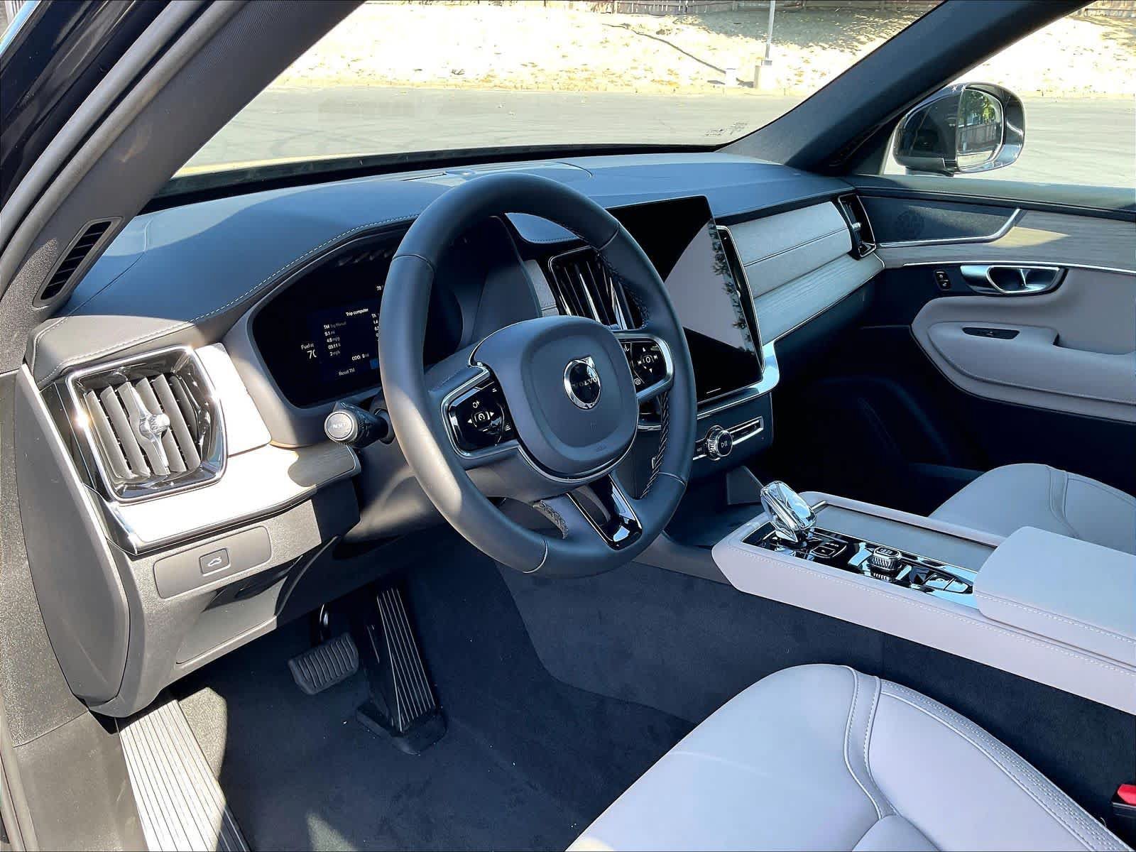 New 2027 Volvo XC90 B5 Core AWD/4WD image 8