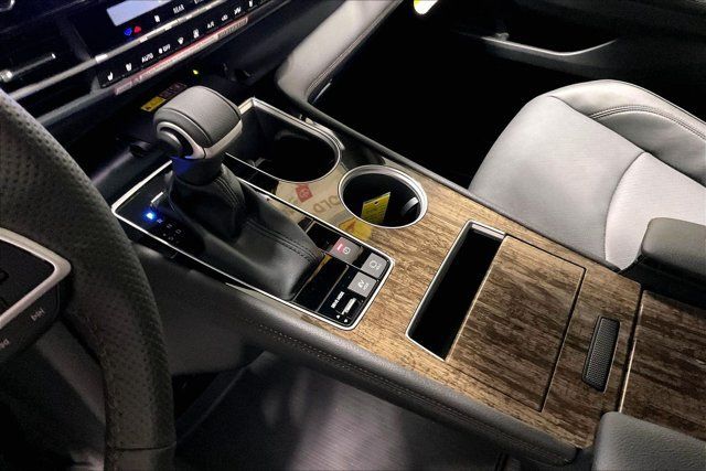 Certified 2026 Toyota Sienna Limited AWD/4WD image 18