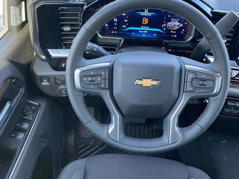 New 2026 Chevrolet Silverado 3500 LT image 8