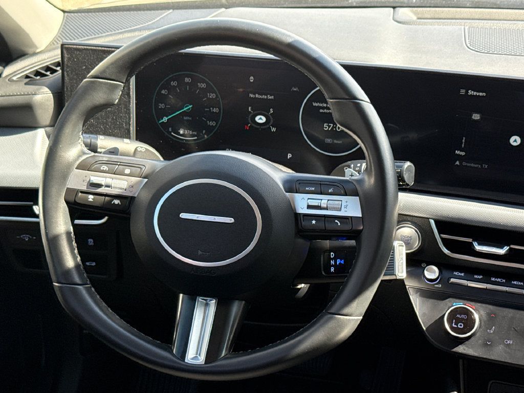 Used 2024 Hyundai Sonata SEL w/ Convenience Package FWD image 12