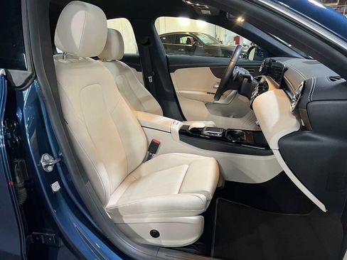 Certified 2022 Mercedes-Benz CLA 250 4MATIC image 11