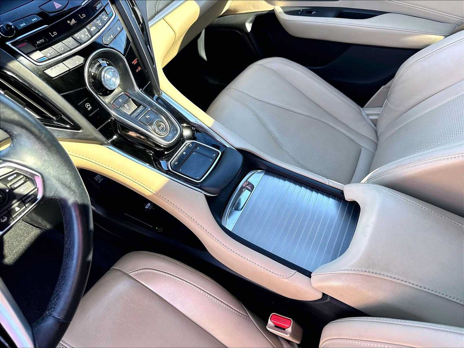 Used 2023 Acura RDX w/ Technology Package FWD image 18