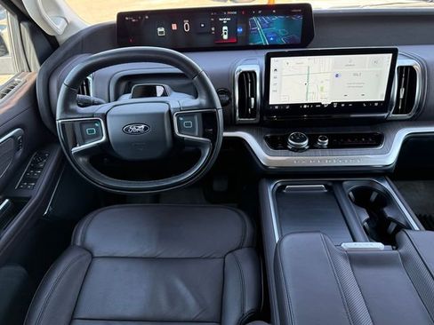 Certified 2025 Ford Expedition Max Platinum w/ Platinum Ultimate Package image 8