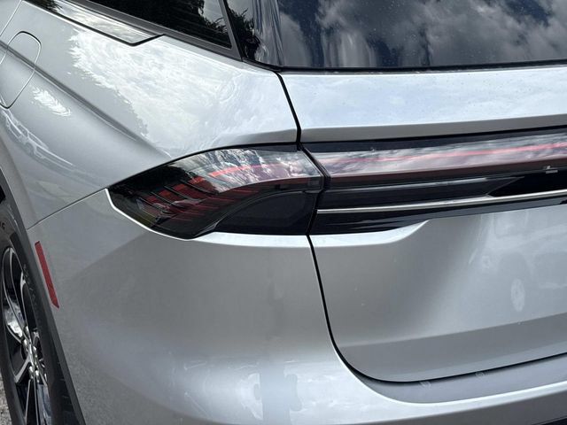 New 2026 Lincoln Nautilus Premier AWD/4WD image 11