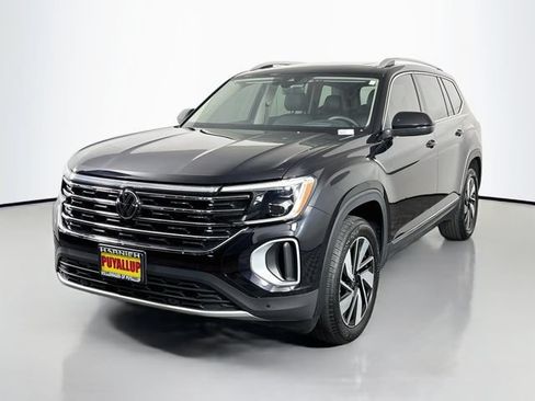 Certified 2024 Volkswagen Atlas SEL AWD/4WD image 3
