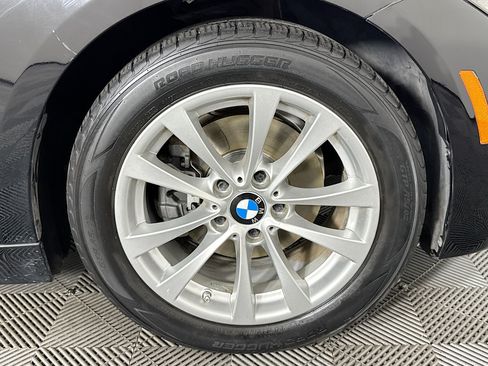 Used 2016 BMW 320i Sedan w/ Driver Assistance Package RWD image 30