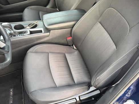 Used 2024 Nissan Altima 2.5 S FWD image 29