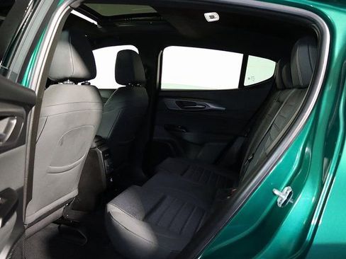 Used 2024 Alfa Romeo Tonale Ti image 14