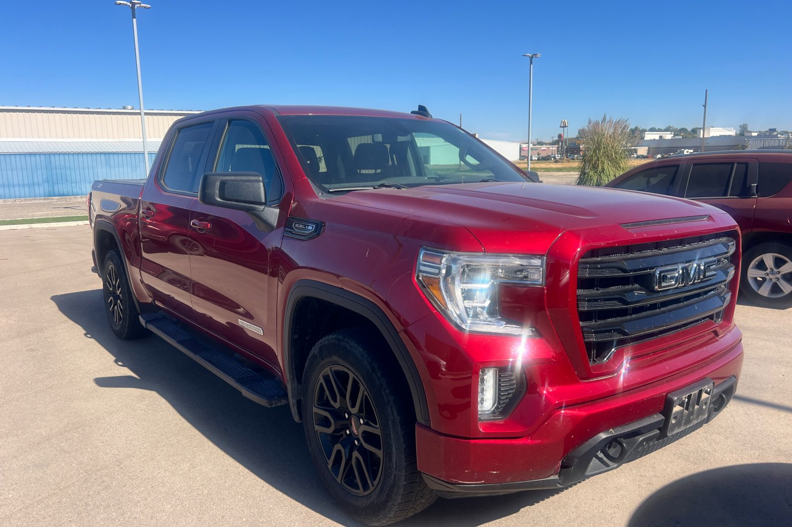Used 2020 GMC Sierra 1500 Elevation w/ Elevation Value Package AWD/4WD image 2