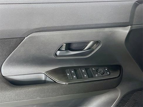 New 2026 Nissan Kicks S image 17