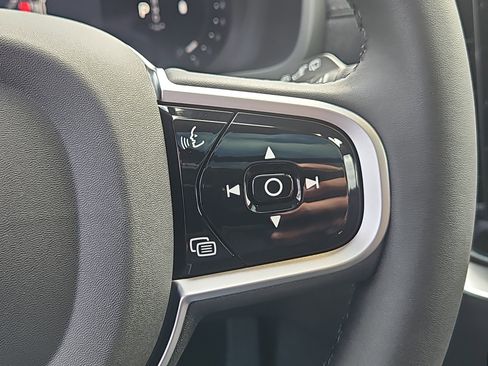 New 2026 Volvo XC90 B6 Ultra w/ Protection Package Premier image 17