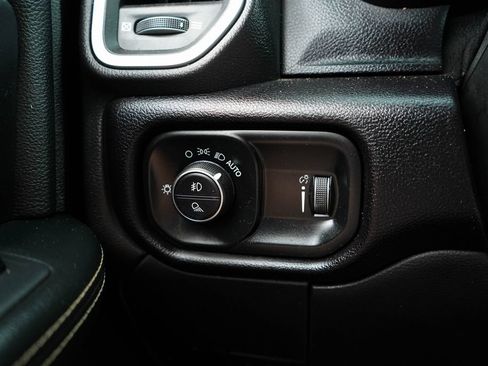 Used 2021 RAM 3500 Big Horn w/ Level B Equipment Group AWD/4WD image 32