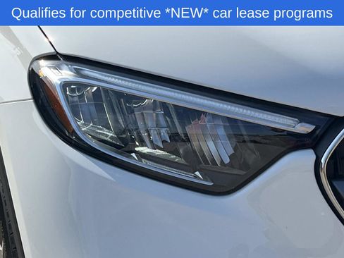 Used 2025 Mercedes-Benz GLC 300 4MATIC image 8