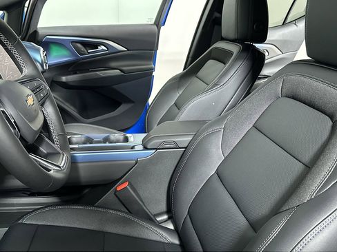 New 2026 Chevrolet Equinox EV LT image 74