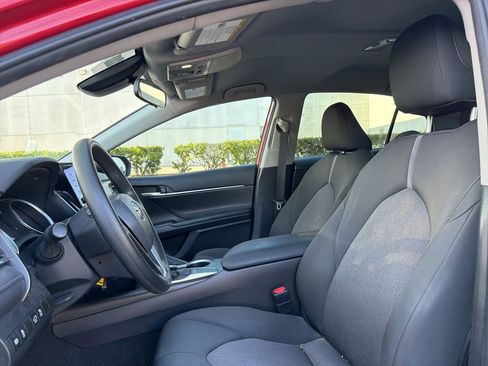 Used 2023 Toyota Camry LE image 9