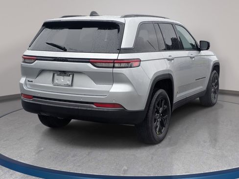 New 2026 Jeep Grand Cherokee Altitude AWD/4WD image 5