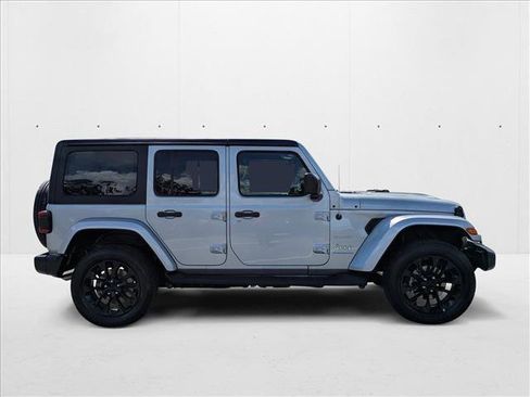 Used 2023 Jeep Wrangler Sahara image 4
