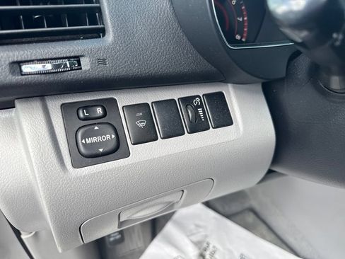 Used 2010 Toyota Highlander 2WD image 35