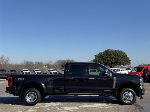 Used 2024 Ford F350 Limited w/ FX4 Off-Road Package image 3